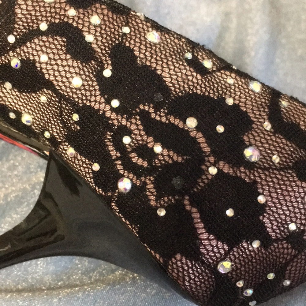 💐 🌟HOST PICK🌟 Betseyville Lace-covered High Heel Pumps Sz 7 Black - Picture 7 of 10